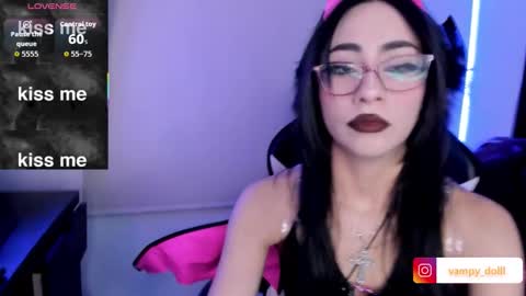 Snapshot of vampy_dolll chatting on 12/05/25, 09:51 vampy_dolll online show from 12/05/25, 09:51
