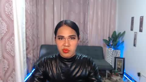 vampy_ebony_laxine online show from 09/19/25, 04:03