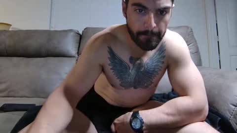 Snapshot of vampz888 chatting on 11/17/25, 03:45 HUNG LATINO 888 bigcock fit athletic latino online show from 11/17/25, 03:45