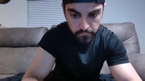 Snapshot of vampz888 chatting on 11/24/25, 12:21 HUNG LATINO 888 bigcock fit athletic latino online show from 11/24/25, 12:21