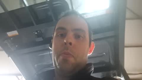 Snapshot of vancauterenjeroen chatting on 10/27/25, 04:00 vancauterenjeroen online show from 10/27/25, 04:00