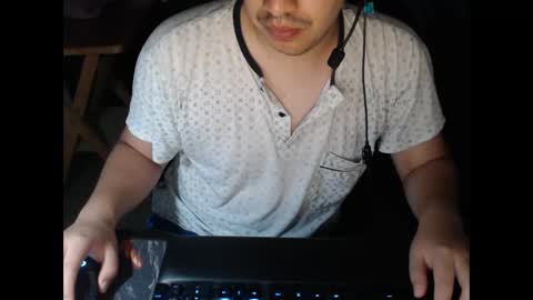 Snapshot of vancoserx111 chatting on 01/26/25, 12:33 vancoserx111 online show from 01/26/25, 12:33