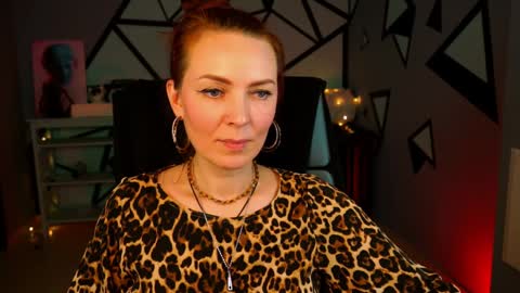 Snapshot of vandarossi chatting on 12/08/24, 02:30 Vanda online show from 12/08/24, 02:30