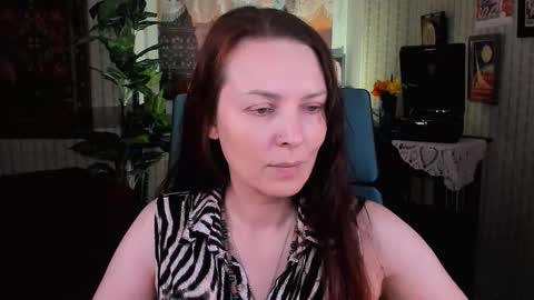 Snapshot of vandarossi chatting on 09/13/25, 10:26 Vanda online show from 09/13/25, 10:26