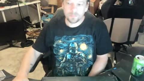 Snapshot of vandonh chatting on 06/29/26, 06:19 vandonh online show from 06/29/26, 06:19