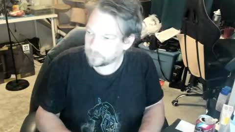Snapshot of vandonh chatting on 07/06/26, 07:05 vandonh online show from 07/06/26, 07:05