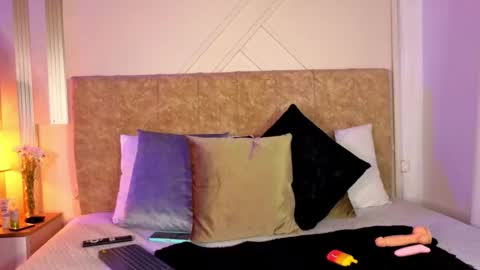 Snapshot of vane_coral chatting on 03/10/26, 03:33 vane_coral online show from 03/10/26, 03:33