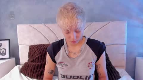 Snapshot of vane_grey chatting on 07/25/26, 04:59 vane_grey online show from 07/25/26, 04:59