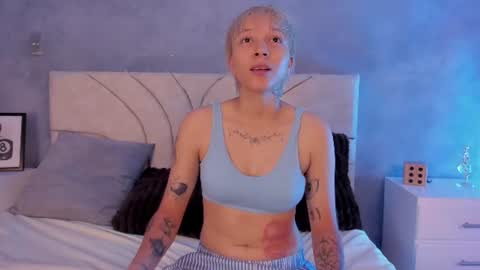 Snapshot of vane_grey chatting on 07/27/26, 06:37 vane_grey online show from 07/27/26, 06:37