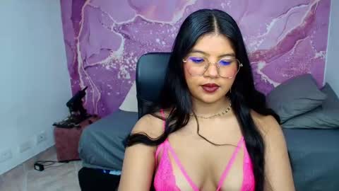 Snapshot of vane_latin18 chatting on 03/04/26, 08:04 vane_latin18 online show from 03/04/26, 08:04
