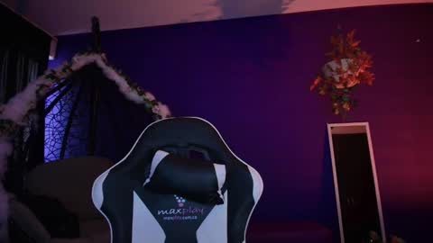 Snapshot of vanelope11 chatting on 09/09/25, 07:02 Vanelope online show from 09/09/25, 07:02