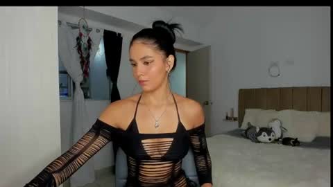 vanesa_g1 online show from 07/25/26, 04:10