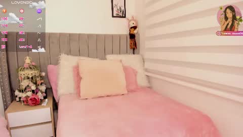 Snapshot of vanesa_moon_ chatting on 06/13/26, 12:52 vanesa_moon_ online show from 06/13/26, 12:52