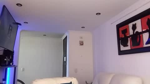 vanessa and samantha online show from 05/27/26, 02:25