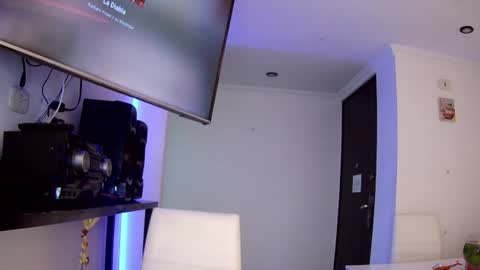 vanessa and samantha online show from 07/25/26, 04:10