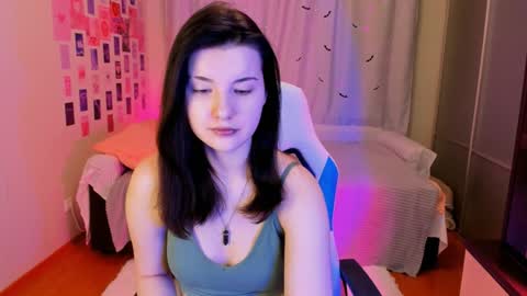 Snapshot of vanessa_brills chatting on 12/07/24, 09:22 Vanessa online show from 12/07/24, 09:22