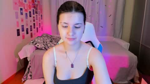 Snapshot of vanessa_brills chatting on 01/09/25, 12:46 Vanessa online show from 01/09/25, 12:46