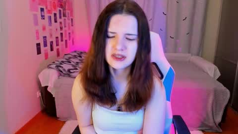 Snapshot of vanessa_brills chatting on 02/15/25, 08:54 Vanessa online show from 02/15/25, 08:54