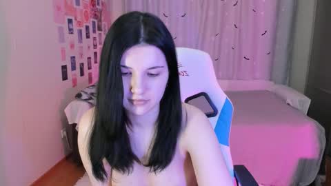 Snapshot of vanessa_brills chatting on 02/24/25, 03:02 Vanessa online show from 02/24/25, 03:02