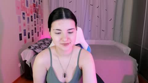 Snapshot of vanessa_brills chatting on 03/01/25, 04:58 Vanessa online show from 03/01/25, 04:58