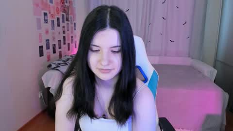 Snapshot of vanessa_brills chatting on 03/02/25, 11:39 Vanessa online show from 03/02/25, 11:39