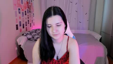 Snapshot of vanessa_brills chatting on 03/03/25, 11:33 Vanessa online show from 03/03/25, 11:33