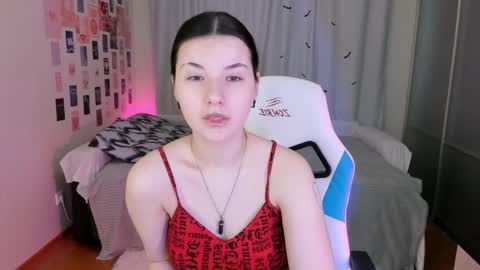 Snapshot of vanessa_brills chatting on 03/10/25, 05:22 Vanessa online show from 03/10/25, 05:22