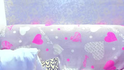 Snapshot of vanessa_florence chatting on 12/21/25, 01:46 RUSSIAN BARBIE BABE online show from 12/21/25, 01:46