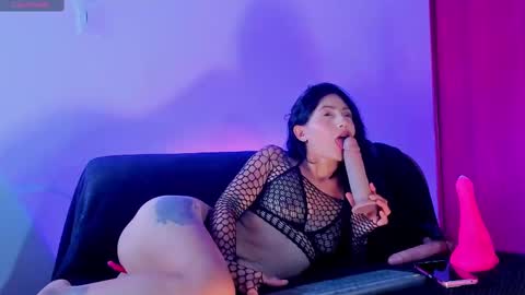 Vanessa online show from 10/03/25, 05:32