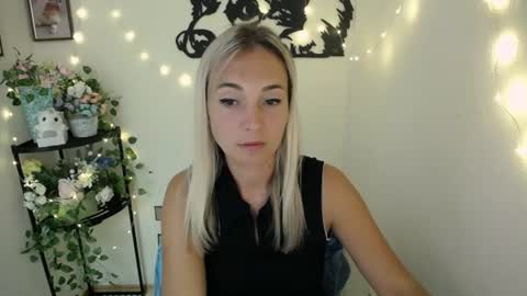 Snapshot of vanessa_joy_ chatting on 07/02/26, 09:48 Vanessa online show from 07/02/26, 09:48