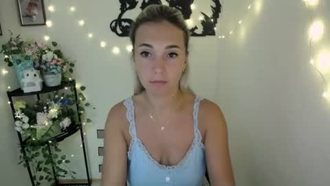 Snapshot of vanessa_joy_ chatting on 07/03/26, 08:54 Vanessa online show from 07/03/26, 08:54