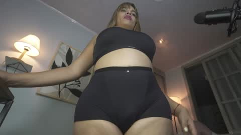 Vanessa Novvoa online show from 04/27/26, 01:25