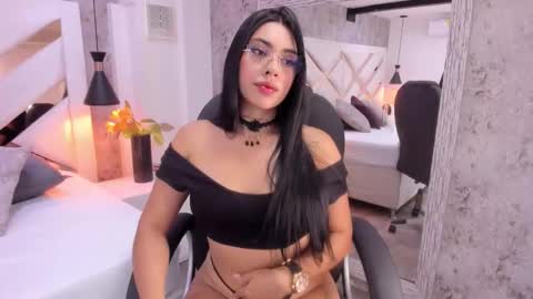 Vanessa  online show from 02/19/26, 07:43