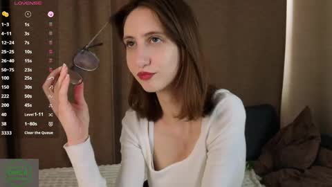 Snapshot of vanessa_sweeti chatting on 06/04/26, 08:42 Alice online show from 06/04/26, 08:42