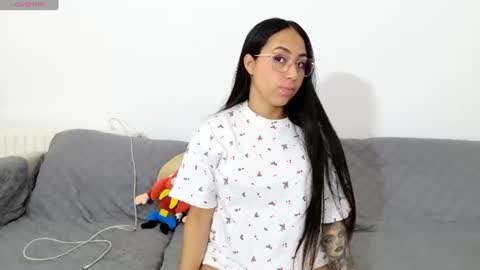 vanessaadol online show from 06/11/26, 10:02