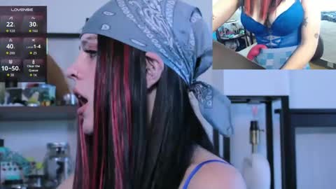 Snapshot of vanessaandadam chatting on 09/30/25, 08:58 vanessaandadam online show from 09/30/25, 08:58