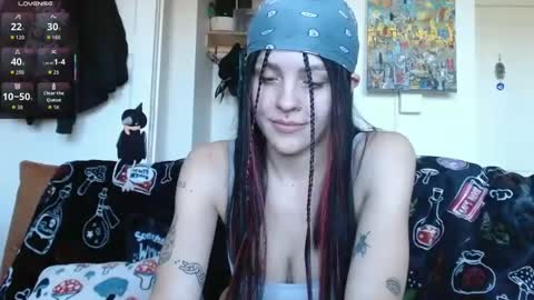 Snapshot of vanessaandadam chatting on 10/26/25, 05:52 vanessaandadam online show from 10/26/25, 05:52