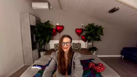Snapshot of vanessabeautyy chatting on 02/18/25, 11:08 vanessabeautyy online show from 02/18/25, 11:08