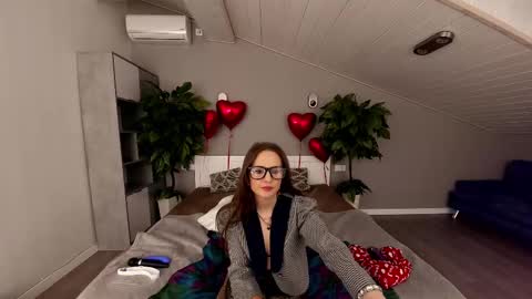Snapshot of vanessabeautyy chatting on 02/19/25, 02:12 vanessabeautyy online show from 02/19/25, 02:12