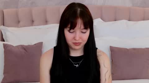 Snapshot of vanessafields chatting on 09/23/25, 03:26 Vanessa online show from 09/23/25, 03:26