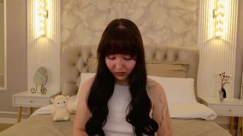 Snapshot of vanessafields chatting on 09/27/25, 03:17 Vanessa online show from 09/27/25, 03:17