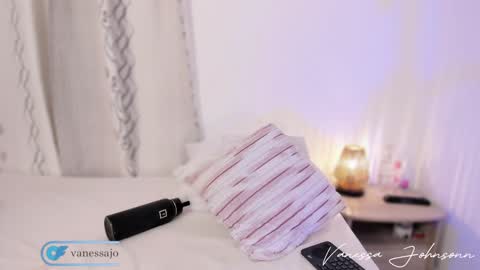 Snapshot of vanessajohnsonn chatting on 01/23/25, 12:35 vanessajohnsonn online show from 01/23/25, 12:35