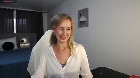 Snapshot of vanessakleiner chatting on 07/05/26, 01:40 Vanessa online show from 07/05/26, 01:40