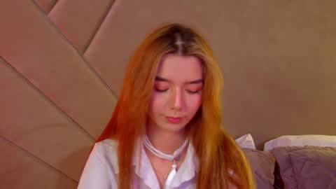 VanessaVienne online show from 03/03/26, 04:24