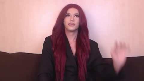 Snapshot of vanessaviperr chatting on 09/17/25, 10:33 Vanessa online show from 09/17/25, 10:33