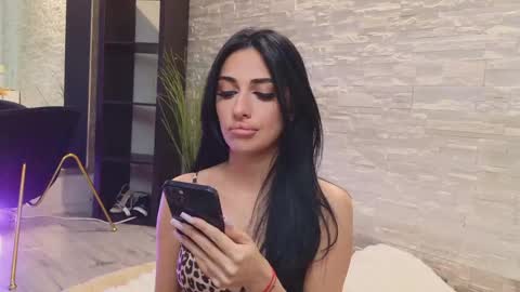 Snapshot of vanessavosss chatting on 05/28/26, 04:04 Vanessa online show from 05/28/26, 04:04