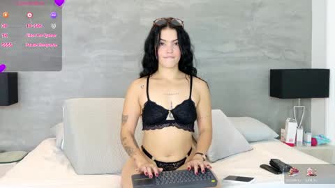 vanika_ray online show from 06/04/26, 11:38