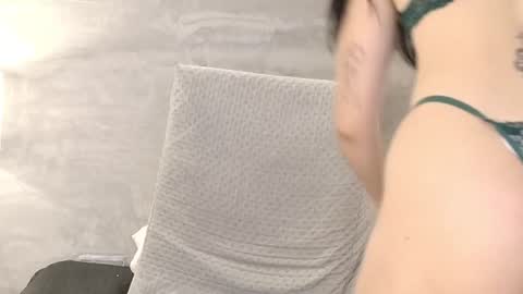 vanika_ray online show from 07/28/26, 02:24