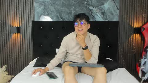 vanilla_hot_ online show from 02/01/25, 01:20