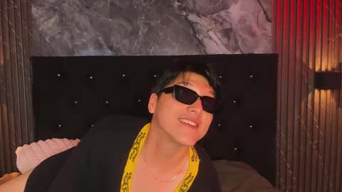 vanilla_hot_ online show from 02/12/25, 04:44
